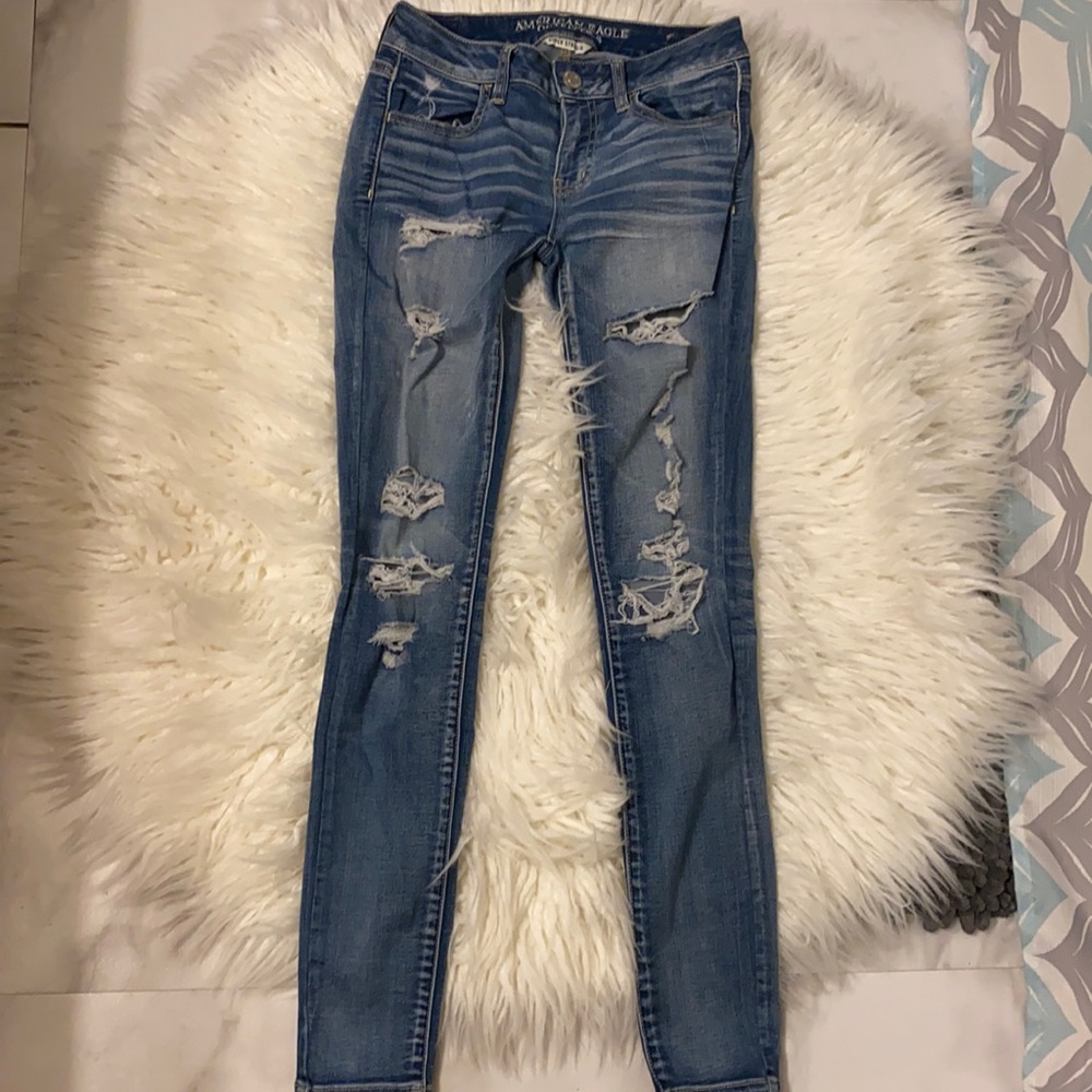 AE super stretch skinny jeans low rise size 4